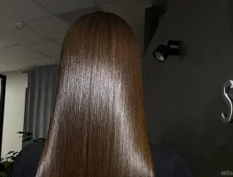 Кератиновое выпрямление волос 2700 рублей